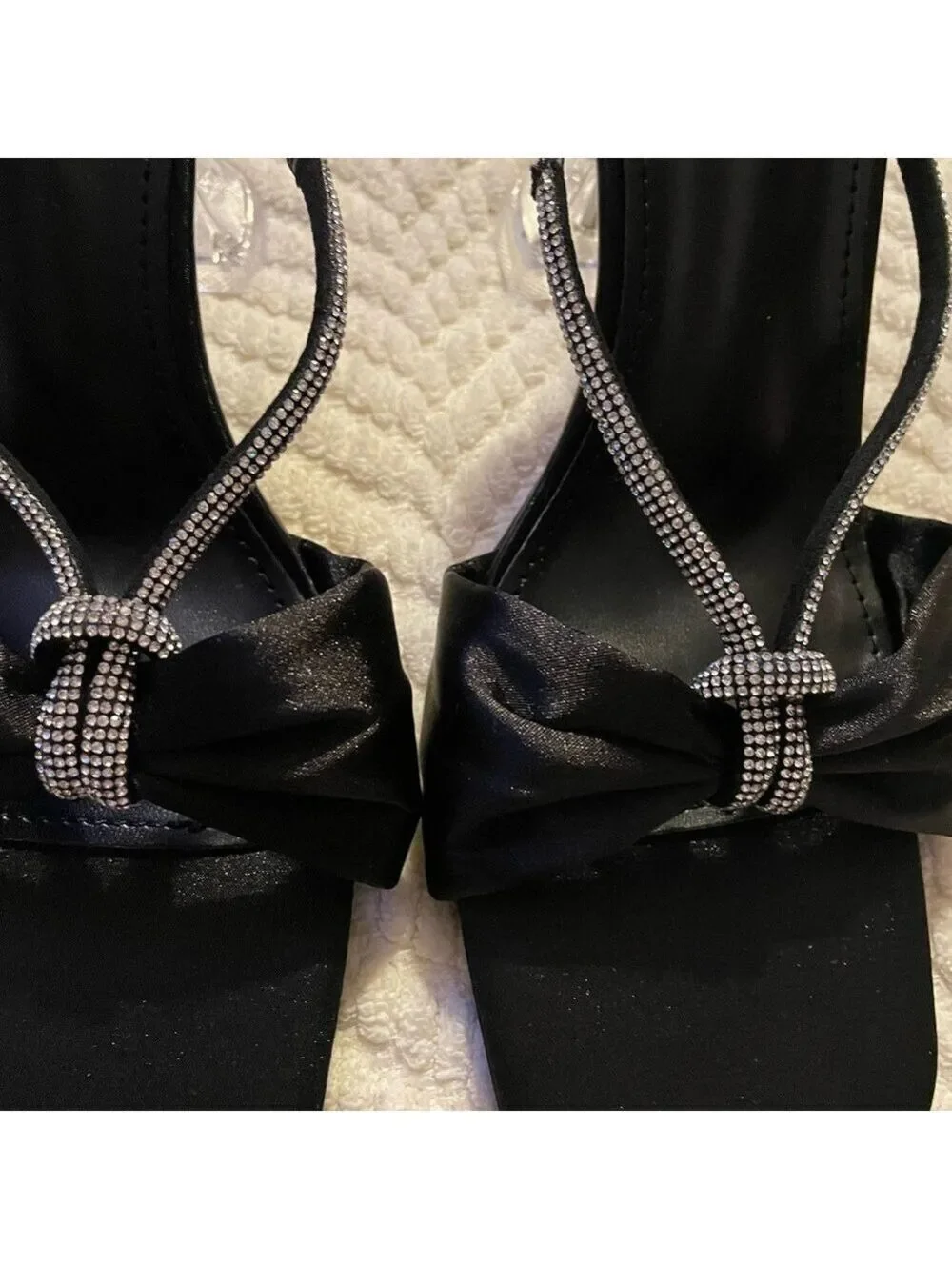 Zzheels rhinestone bow